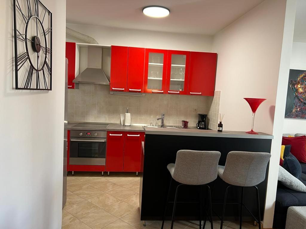 Luxury Suite Ora สปลิท ภายนอก รูปภาพ